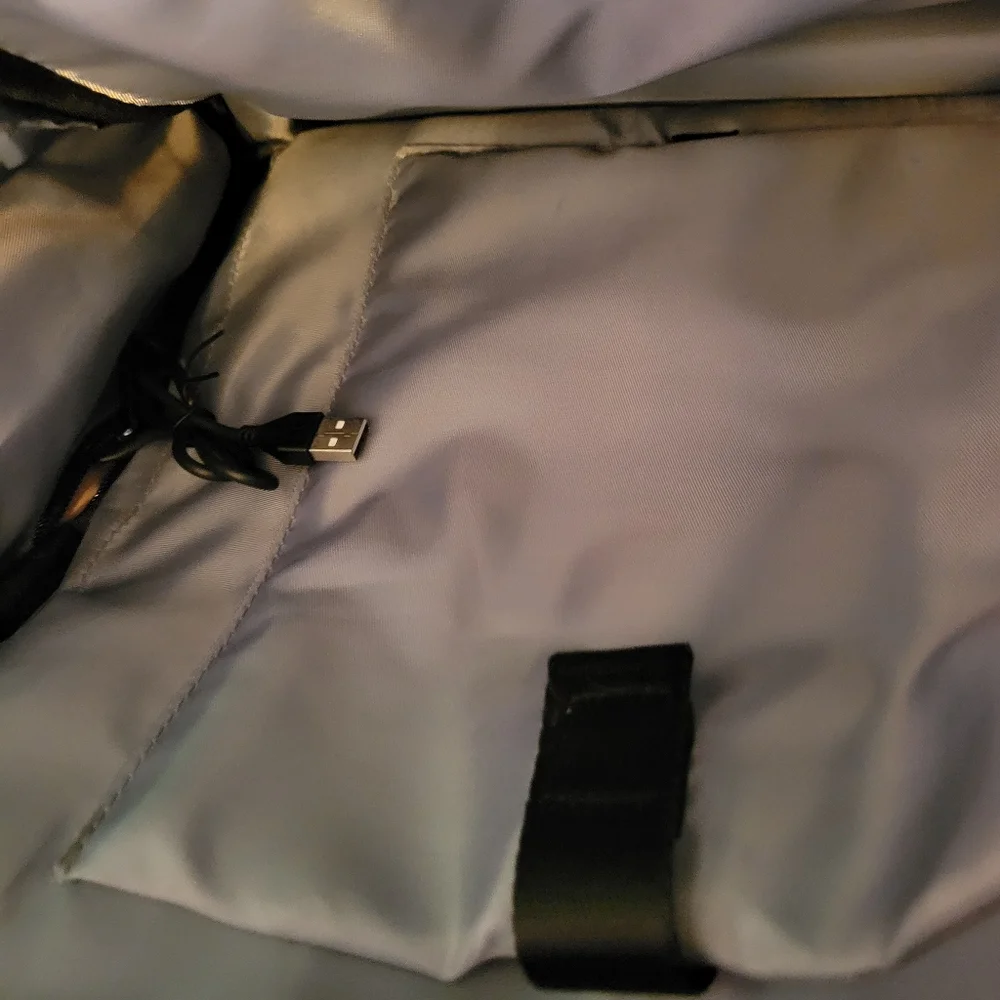 Mark Ryden backpack. Nice computer bag - Picture 8 of 9